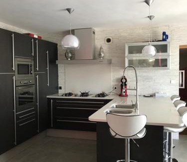 Villetelle Villa | Villa Soleil et Calme