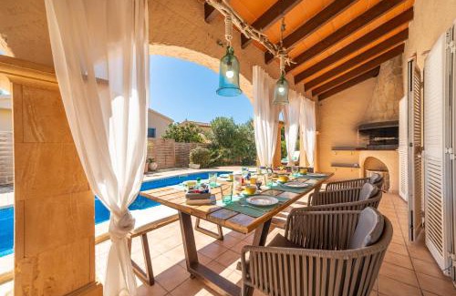 Son Serra de Marina Villa | Villa Son Serra, Pool and Chill Out close to the beach