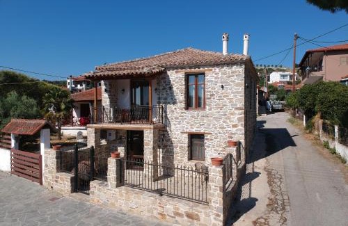 Nikita Villa | Villa Stavros Nikiti by BookVillaEU