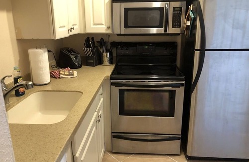 Holmes Beach Condo | Villa-style condo with pool and beach access - Condo 8