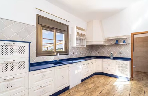 Puntiro Villa | Villa Sunset Boulevard Luxury