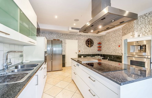 Urbanizacion el Rosario Villa | Villa SVIM, walking distance to the beach!