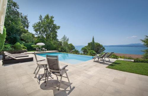Torri del Benaco Villa | Villa Sybille With Pool And Lake View