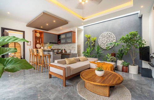 Padangsambian Klod Villa | Villa Taj Brand New Luxury Pool Villa with Garden. 3 Bedrooms/3 Bathrooms
