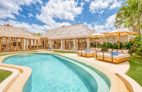 Laksmana Villa | Villa Tango & Villa El Gaucho combined