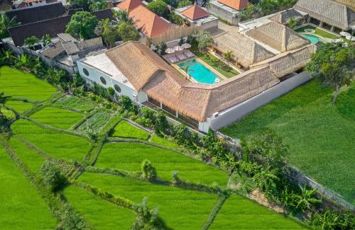 Laksmana Villa | Villa Tango & Villa El Gaucho combined