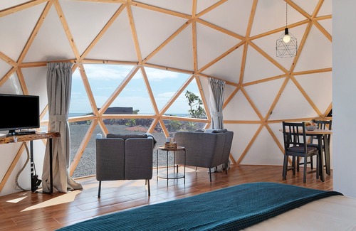 Guatiza Villa | Villa Tara Domo surrounded by volcanic landscape, with sea view & Wi-Fi