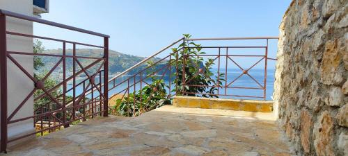 Himare House | Villa Tato: Horizon Haven with Panoramic Sea Views in Himare.