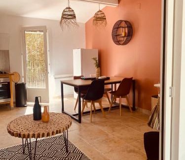 Saint-Cannat House | Villa Terracota en campagne avec jardin