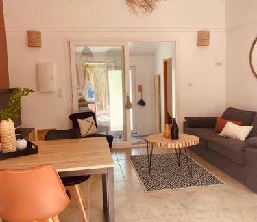 Saint-Cannat House | Villa Terracota en campagne avec jardin