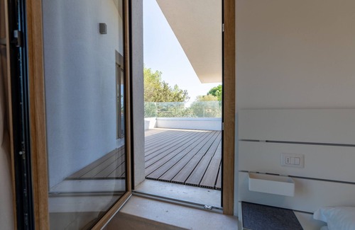 Pittulongu Villa | Villa "The Beach" with Sea View, Shared Terrace & Wi-Fi