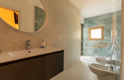 Pittulongu Villa | Villa "The Beach" with Sea View, Shared Terrace & Wi-Fi