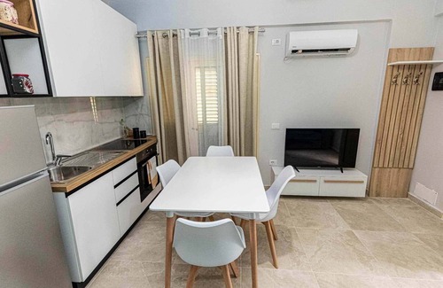 Qeparo Apartment | Villa The Old Bakery