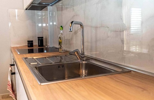 Qeparo Apartment | Villa The Old Bakery