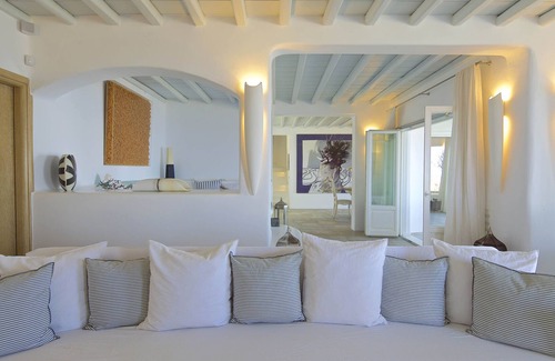 Houlakia House | Villa Theo Unique Sunset Views Large Heated Pool