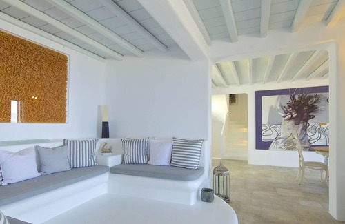 Houlakia House | Villa Theo Unique Sunset Views Large Heated Pool