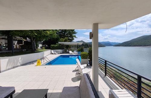Vardar Region Apartment | Villa Tikvesh Lake