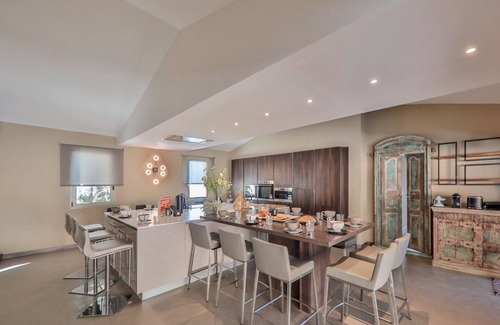 Saint-Vallier-de-Thiey Villa | Villa Tribu - Six Bedroom Villa, Sleeps 14