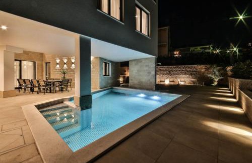 Trogir Villa | Villa Trogir Palazio A Spectacular 7 Bedroom Villa 90 Metres To The Sea And Promenade