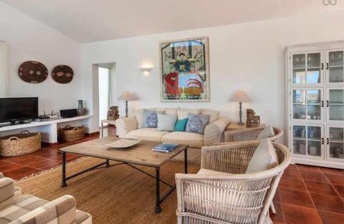 Sant Lluis Villa | VILLA TURQUESA - Confort y vistas al mar