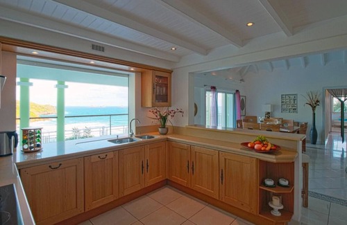 Flamands Villa | Villa Ushuaia by Fantasia Villas