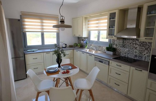 Mikri Vigla Villa | Villa Vaya: Luxurious Cycladic Retreat Near Naxos Town