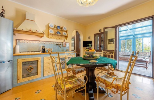 Palermo Villa | Villa Vegna with Sea View, Wi-Fi and Air Conditioning