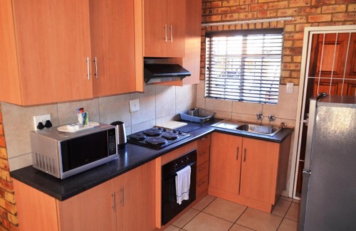 Klerksdorp Apartment | Villa vera Self Catering no.5.