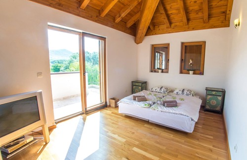 Blagaj House | Villa Verde l Luxury Retreat l Riverside