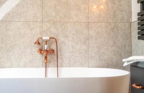 Balatonfured Bed & Breakfast | Villa Viktória