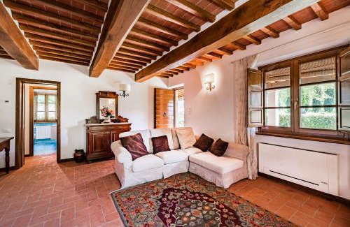 Nocchi Apartment | Villa Vittoriano - Surrounded By Nature - Happy Rentals