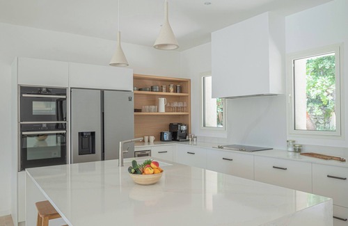 Eguilles Villa | VILLA VOGA- Luxury family holidays Aix-en-Provence