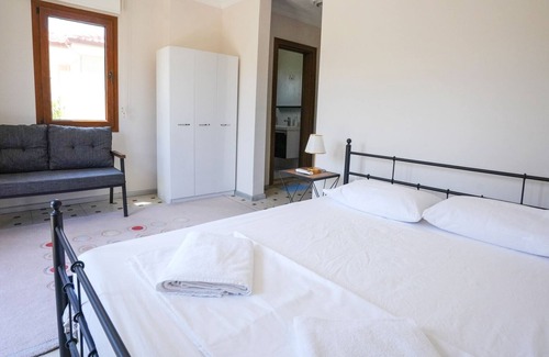 Dalyan City Center Villa | Villa w Pool and Balcony, 3 min to Dalyan River