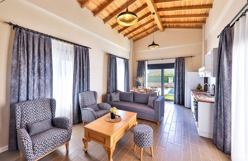 Kas Villa | Villa w Pool, Garden 10 min to Beach in Kas