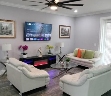 Terrace Park House | Villa White Rock in Tampa