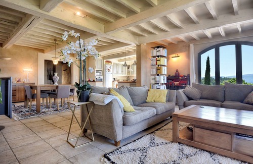 Bedoin Villa | Villa with exceptional view of Mt Ventoux, the Vaucluse valley and Bédoin
