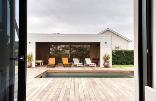 Saint-Palais-sur-Mer Villa | Villa with sea view at the foot of the Golf course