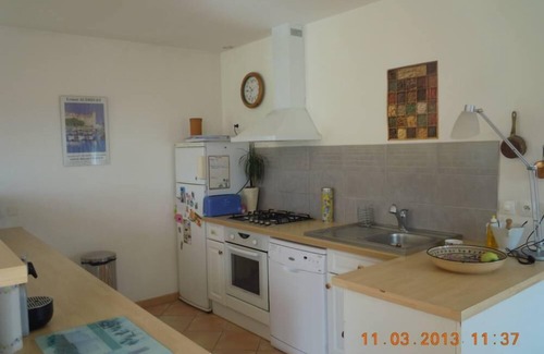 Sommieres Villa | Villa with garden and swimming pool very quiet residence: just the cicadas
