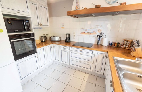 Guidel-Plages Villa | Villa with heated pool & garden - 5 min from the sea, by Groom