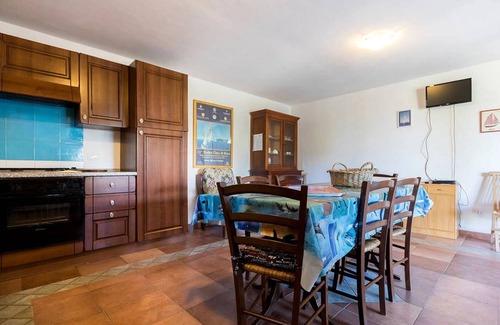 Sant'Antioco Villa | Villa with large garden, 5 minutes from Cala Sapone, 8/9 people