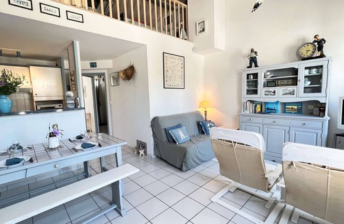 La Couarde-sur-Mer House | Villa with pool, tennis court, bowling alley