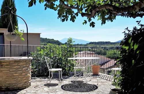 Visan Villa | Villa with panoramic view and swimming pool located in Visan Provence PROMO SEMAINE