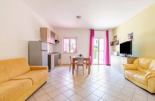 Laura Villa | Villa with Pool in Paestum