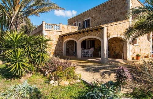 Campos Ski Chalet | Villa with pool very close to Es Trenc Beach