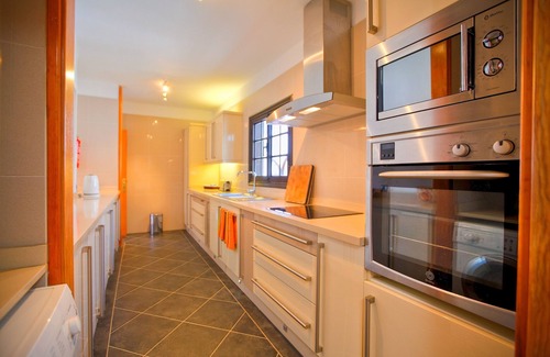 Costa Teguise Villa | Villa with Private Heated Pool overlooking the Ocean