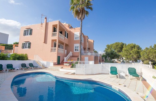Serpentona Villa | Villa with Private Pool and Sea ViewsVilla Lidia, 2 minutes walk from the beach