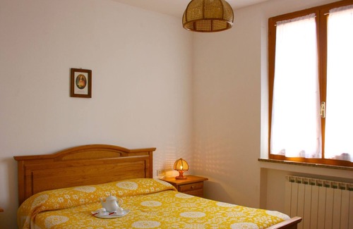 Santarello Villa | Villa with private pool and tennis court, in the hills between Lucignano and Sinalunga, on the borde