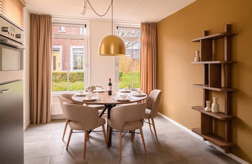 Maastricht House | Villa with sauna, bubble bath and veranda