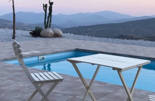 Riogordo Villa | Villa with stunning panoramic views 30min fr Malaga airport -Wheelchair friendly