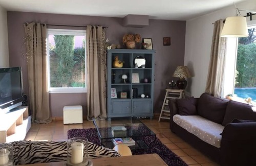 Pont-Saint-Esprit Villa | Villa with swimming pool in PONT SAINT ESPRIT near the Gorges de l'Ardeche
